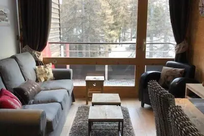 Image de 50m du centre station, 4ème étage, vue pistes de ski, balcon, télévision, casier à ski, 34m², Vars