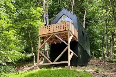 Image de Z3 Lodge - Habitat contemporain dans un écrin de verdure.