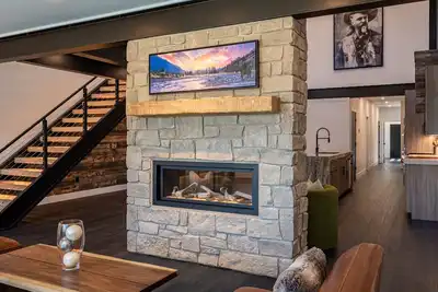 Image de Eagles View- Perfect location near downtown Cody, New Luxury Family Condo