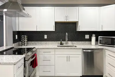 Image de Luxury 4 Br House near Usm