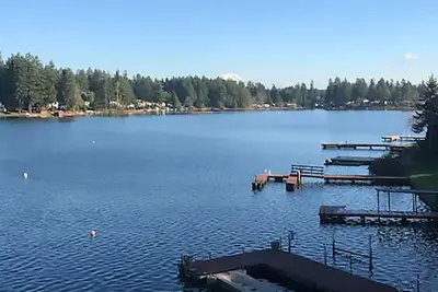 Image de Lake Cabin with an Amazing View