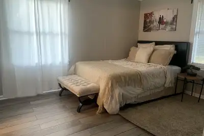 Image de Cozy escape in the heart of Montrose, mins from entertainment