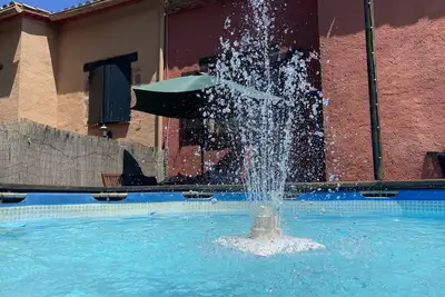 Image de Casa Unifamiliar con Piscina, Chimenea y Barbacoa