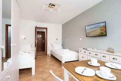 Image de Adrian 2 - Central apartment for 2 persons, Wlan and Tv, pets allowed.