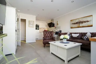 Image de Friedrichstraße - Moderne und Zentrale 2-zimmer Wohnung mit Balkon, Wlan. Haustiere Erlaubt