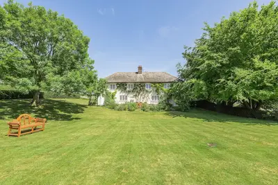 Image de Creaky Cottage - a stylish detached cottage that sleeps up to 8 guests