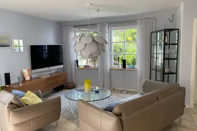 Image de cozy modern apartment 5 minutes to the Ammersee in a Mediterranean villa
