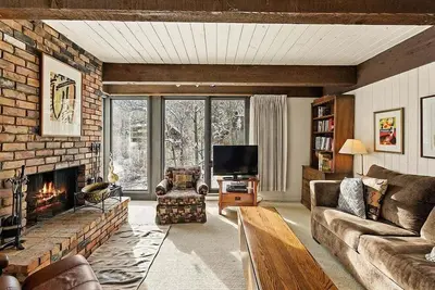Image de Chateau Roaring Fork Unit 29 | Sunny, Corner Condo with River Views