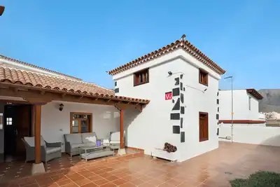 Maison de vacances 'Casa La Relva' avec bain à remous, 2 terrasses et Wi-Fi