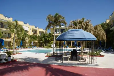 Image de 2bd condo in downtown Sosua, pool\/Tv\/Wi-Fi, near beach\/clubs, guest-friendly