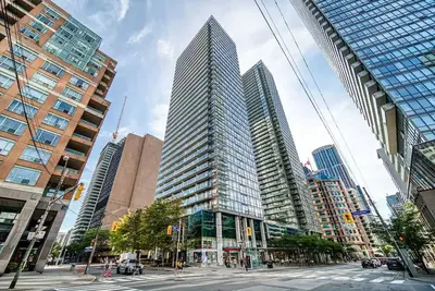 Image de Comfy Condo in the Centre of Downtown Toronto
