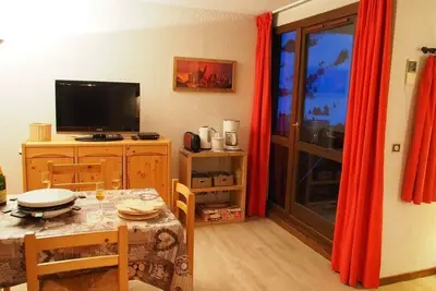 Image de 300m du centre station, 9ème étage, balcon, 45m², Les 2 Alpes