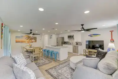 Image de Upscale 2/2 Key West style condo 6 mins from Img