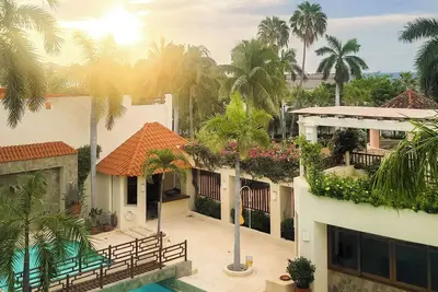 Image de Huatulco beauty in Chahue Bay. Large family condo with ocean and mountain views