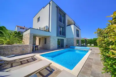 Image de Appartement de vacances Njivice pour 1 - 4 personnes avec 1 chambre à coucher - Appartement de vacan