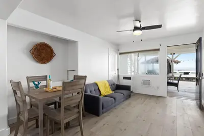 Image de Romantic Lower Level Oceanfront Pet Friendly Condo P925-2