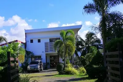 Image de Modern Villa with swimming pool 5 min drive from the beach