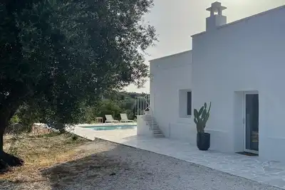 Image de Typical Ostuni country villa with private pool