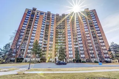 Image de Gorgeous 3 bedroom condo apartment in Square One Mississauga