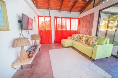 Image de Ground-floor apt, pool, 1-minute walk to beach/supermarket, perfect for seniors!