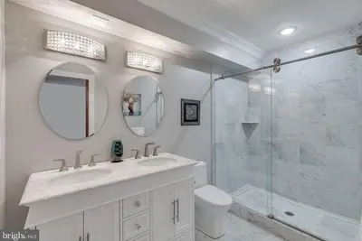 Image de Society Hill - 2 Bedroom, 2 Bathroom and Kitchen