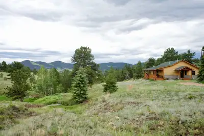 Image de Cozy & Private Cabin on 35 Acres with Pond