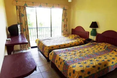 Image de Guest-friendly room in budget hotel, central Cabarete, steps from clubs & beach
