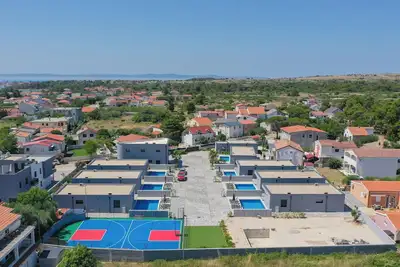 Image de Belle maison à Vir avec WiFi