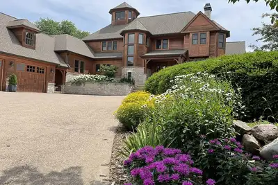 Image de Rustic Lake Lodge