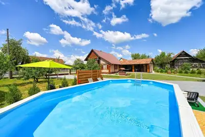 Image de Belle maison à Sovari avec sauna