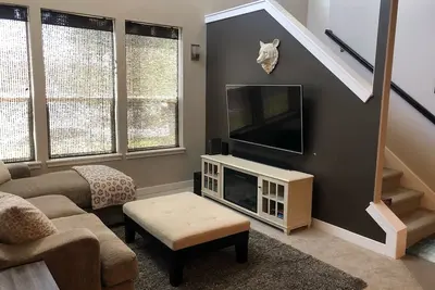 Image de Amazing 3Bed Townhome in Farmington, Located minutes from Lagoon