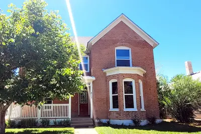 Image de Historic Western Oasis w/Ac & Parklike Backyard