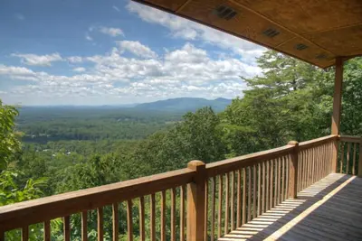 Image de Lookout Pointe - 2br Retreat with Spectacular Mtn Views and Hot Tub Near Helen