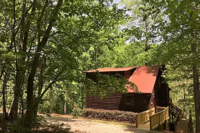Image de Amy`s Creek 2 | 2br Cabin, Dog friendly with Creekside and Hot Tub, Near Helen