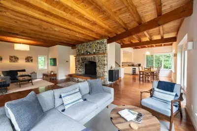 Image de Catamount, Zip Line, Private Setting, Book Now!