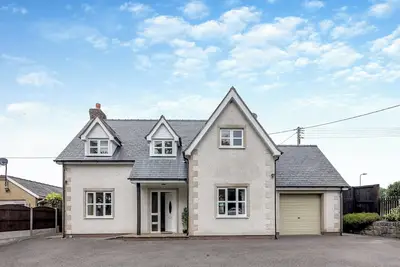 Image de 3 chambres à coucher à Cerrigydrudion