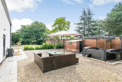 Image de 6 bedroom accommodation in Howell
