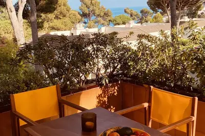 Image de Appartement familial vue mer avec chemin privé proche crique