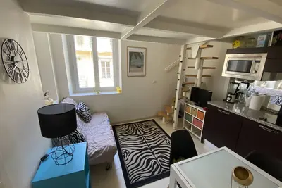 Image de Super studio hypercentre 2min de la plage, carré d’or! Tout equipé!