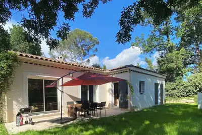 Image de Magnifique maison familiale avec un Spa de nage