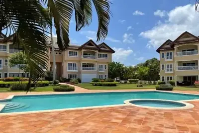 Image de Condo in beachfront resort, 2bd 2bth, beach, sport courts, gym, guest-friendly
