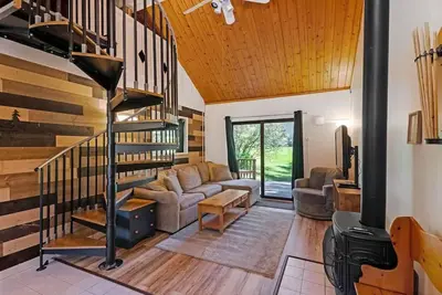 Smugglers' Notch Relaxing Mountainside Retreat