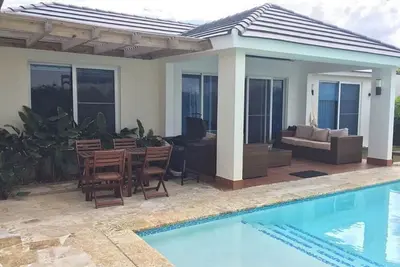 Image de Villa de 2 chambres dans residence sur mer, avec gym et terrains de sport