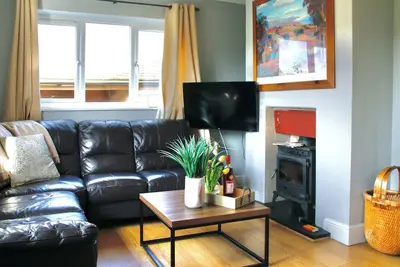 Image de 2 bedroom accommodation in Blacknest, near Alton