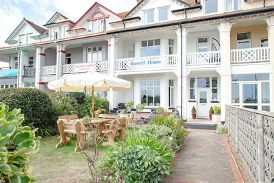 Image de 5 chambres à coucher à Paignton