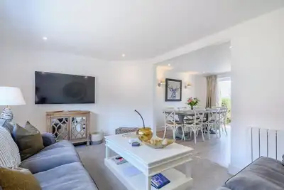 Image de 3 chambres à coucher à Bamburgh