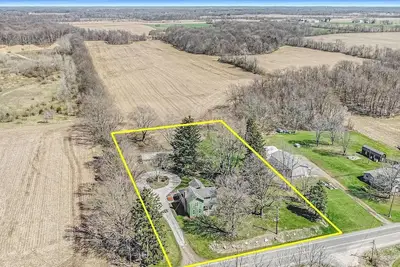 Image de The Farm! An 1870’s Farmhouse with all the conveniences!