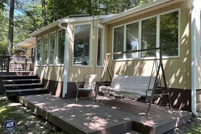 Image de Lake Wallenpaupack Lake Front Cabin