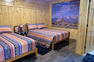 Image de Seek & Snore Cabin near Wichita Mountains Cache ~ I Spy Wildlife Fun ~ sleeps 4