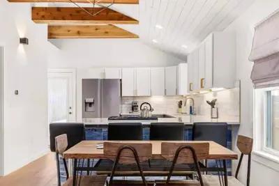 Image de Modern Home, Laundry, Parking! Ideal for Long Stays